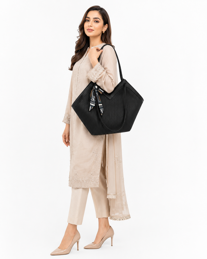 V-Cut Black